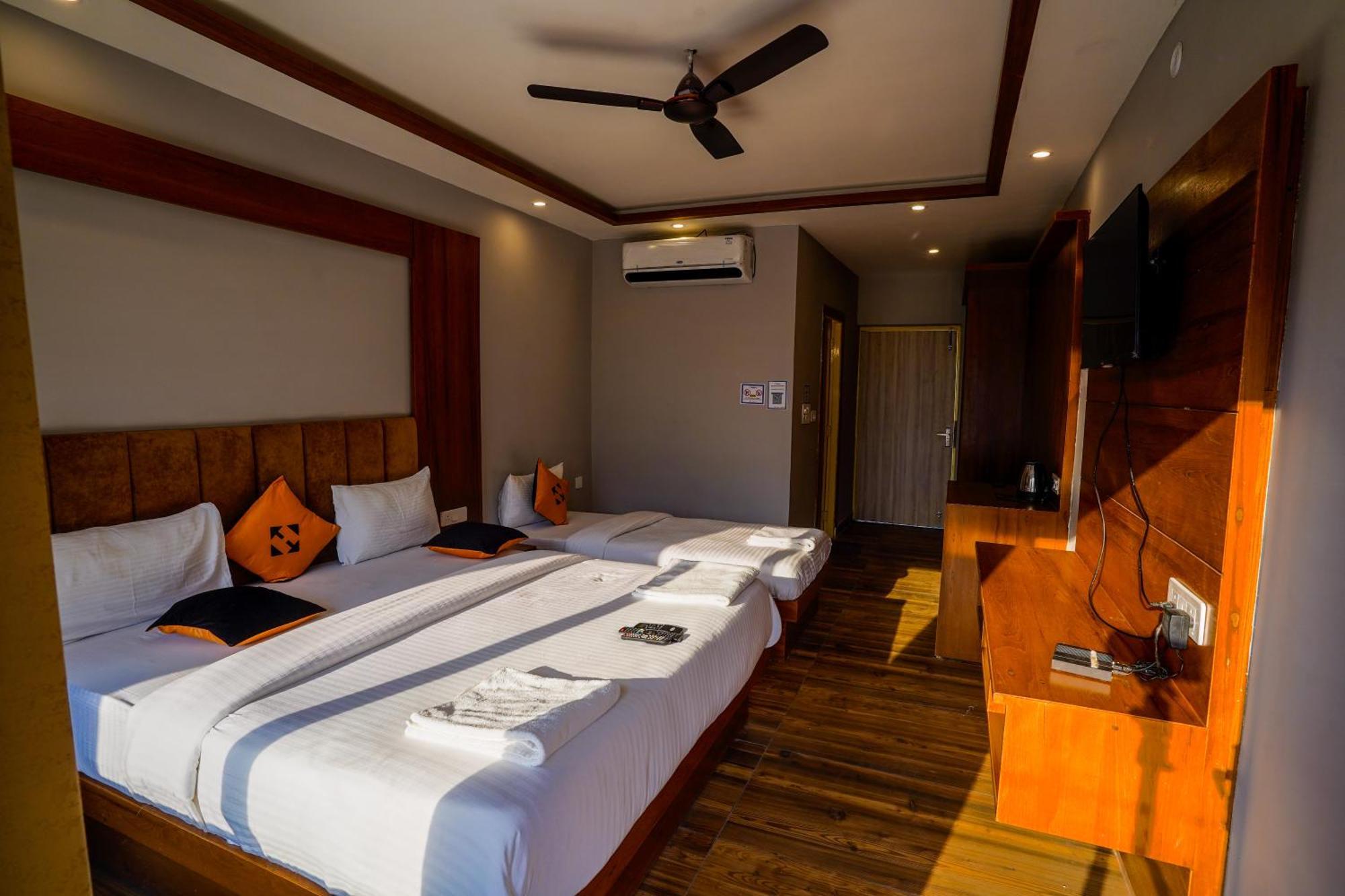 Hide-In Rishikesh, Laxman Jhula Vandrehjem Eksteriør billede