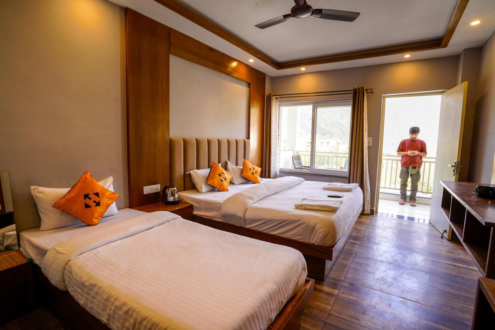 Hide-In Rishikesh, Laxman Jhula Vandrehjem Eksteriør billede