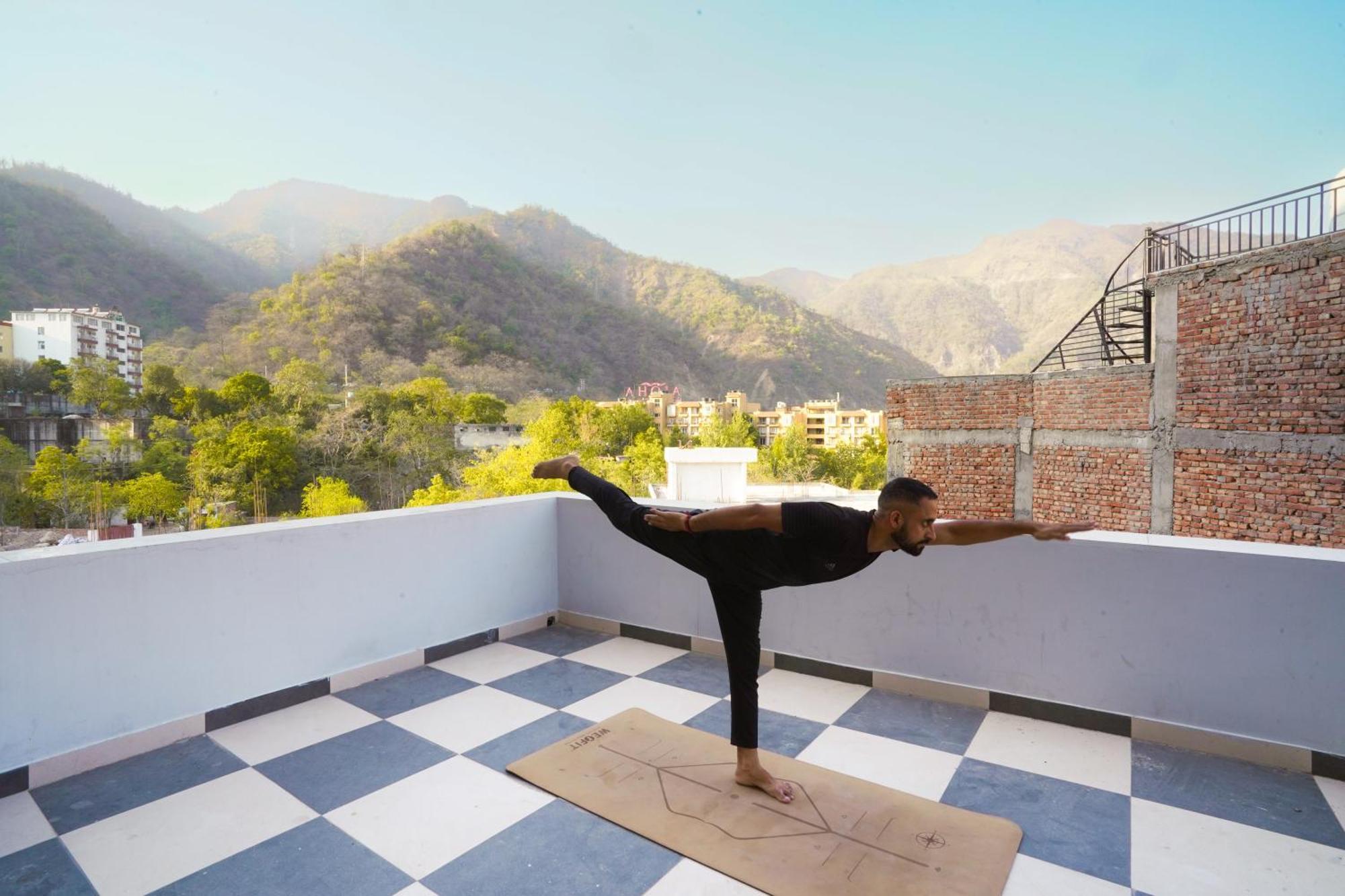 Hide-In Rishikesh, Laxman Jhula Vandrehjem Eksteriør billede
