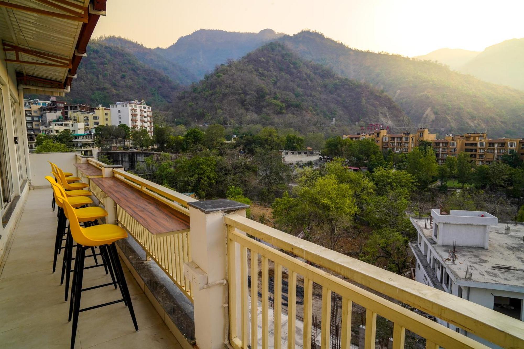 Hide-In Rishikesh, Laxman Jhula Vandrehjem Eksteriør billede